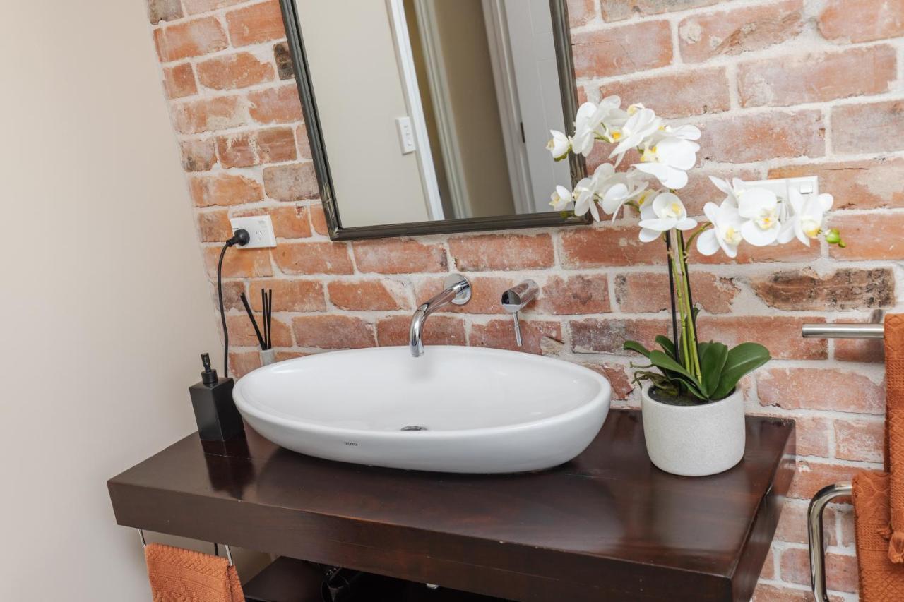 Sweet Magnolia 1 Or 2 Bedroom Suite St Kilda Cambridge With Complimentary Continental Breakfast Εξωτερικό φωτογραφία