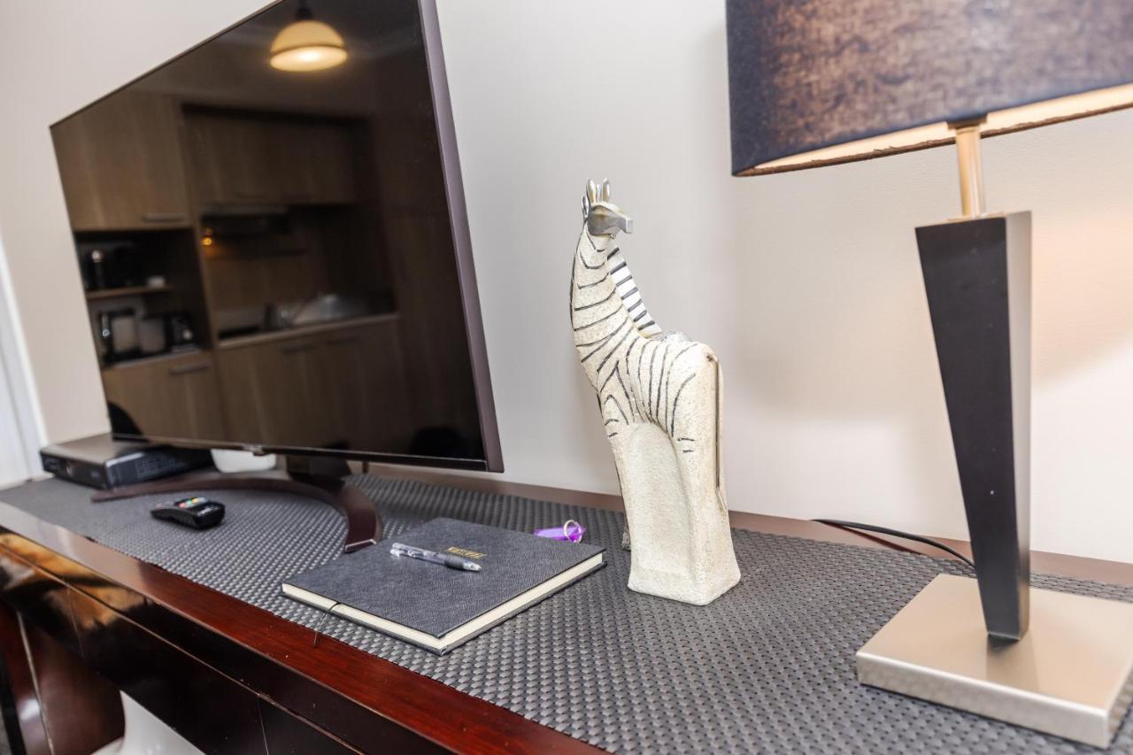 Sweet Magnolia 1 Or 2 Bedroom Suite St Kilda Cambridge With Complimentary Continental Breakfast Εξωτερικό φωτογραφία
