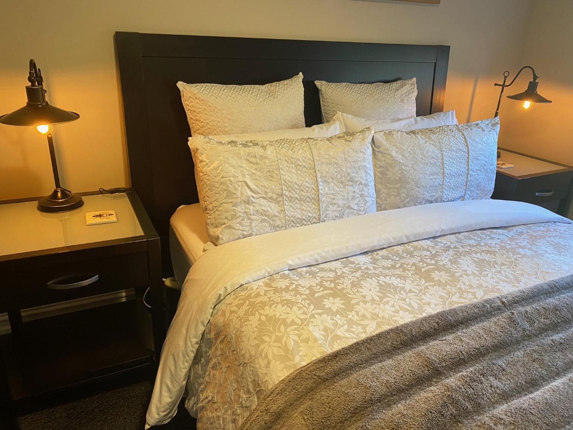 Sweet Magnolia 1 Or 2 Bedroom Suite St Kilda Cambridge With Complimentary Continental Breakfast Εξωτερικό φωτογραφία